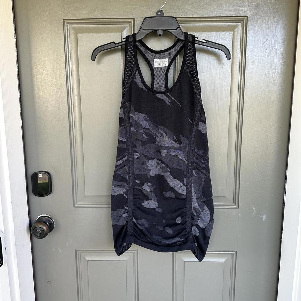 Athleta Speedlight Seamless Workout Tank‎ Medium